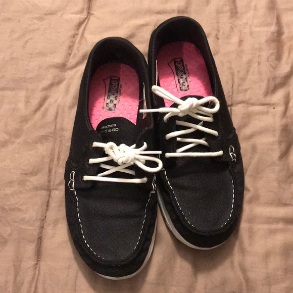 skechers boat shoes black
